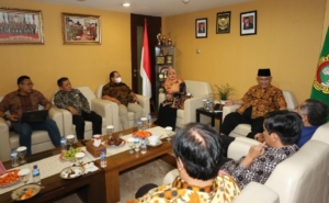 Sikapi Kelangkaan Minyak Goreng , LDII dan Politisi DPR Minta Pemerintah dan Masyarakat Bekerja Sama