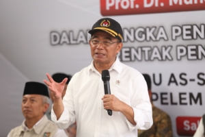 Upaya Cegah Stunting, Menko PMK Muhadjir Tinjau Posyandu As-Syifa Ponpes Al Ubaidah Sebagai Percontohan