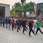 Perkuat Karakter, LDII Purwantoro Gelar Latihan Baris-Berbaris Bersama Koramil